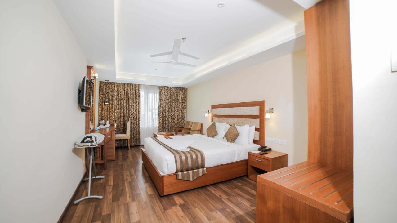Dass Continental Thrissur Exterior photo